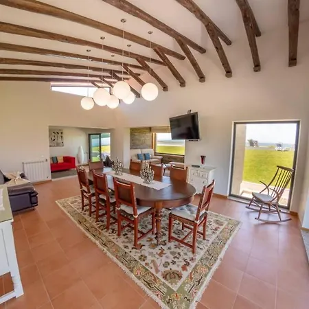 Panoramic Beachfront - Direct Access Villa Esposende