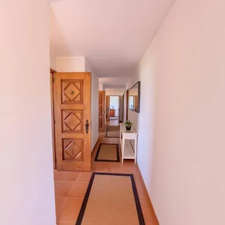 Panoramic Beachfront - Direct Access Esposende
