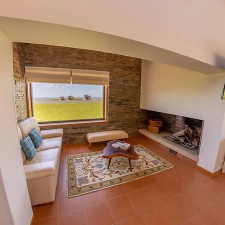Panoramic Beachfront - Direct Access